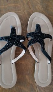 Flip flops - size 9